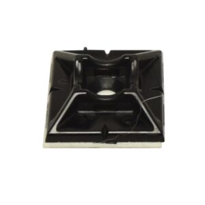 Sujetador para fijar amarracable hasta 4.6mm negro